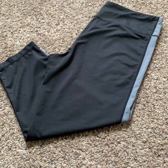 Workout leggings - Picture 1 of 5